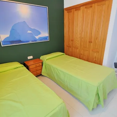 Hotel apartamentowy Rocas Blancas Puerto del Carmen (Lanzarote)