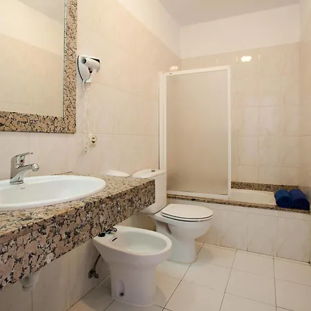 Rocas Blancas 4* Puerto del Carmen (Lanzarote)