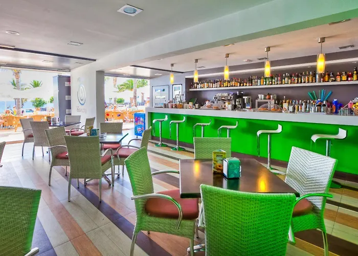 Apart-hotel Rocas Blancas Puerto del Carmen (Lanzarote)