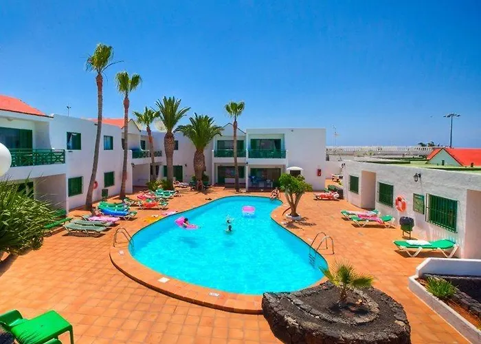 Apart-hotel Rocas Blancas 4*