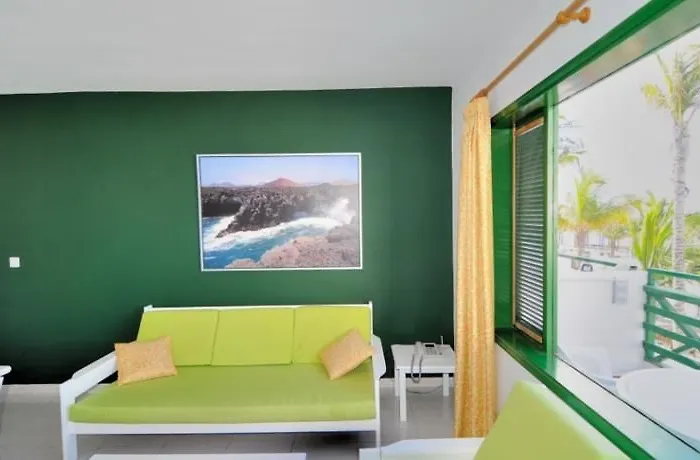 Apart-hotel Rocas Blancas Puerto del Carmen (Lanzarote)