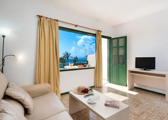 Apart-hotel Rocas Blancas 4*