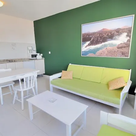 Rocas Blancas Puerto del Carmen (Lanzarote)