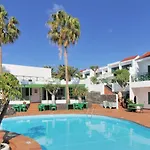 מלון דירות Rocas Blancas 4*