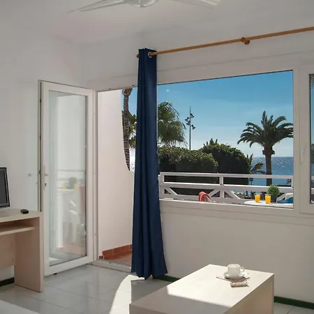 Apart Otel Rocas Blancas Puerto del Carmen (Lanzarote)