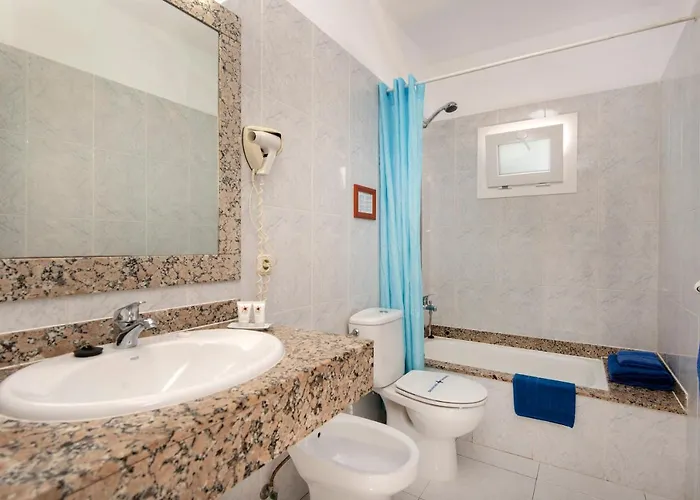 شقة فندقية Rocas Blancas 4*